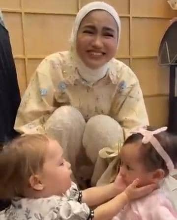 TikTok.com/sabrinaanggraini26